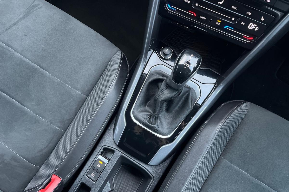 Used Volkswagen T-Roc 2023 for sale - 76675870: Photo 10