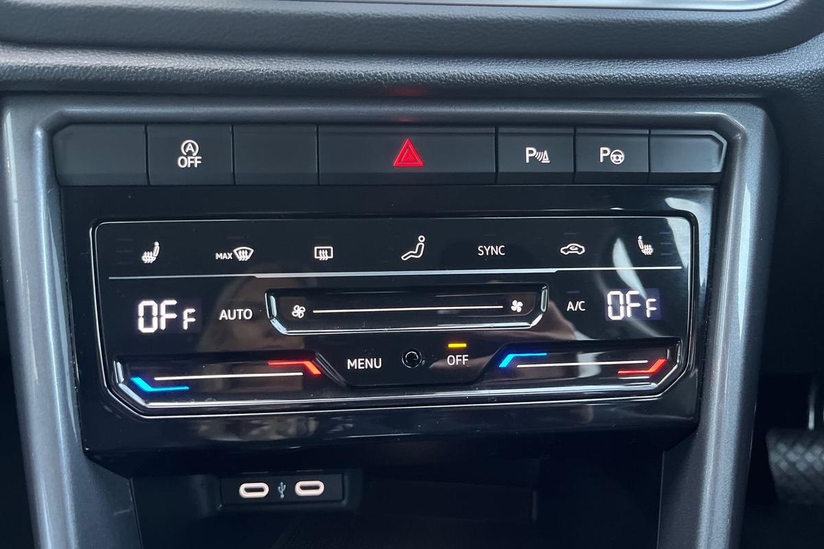 Used Volkswagen T-Roc 2023 for sale - 76675870: Photo 14