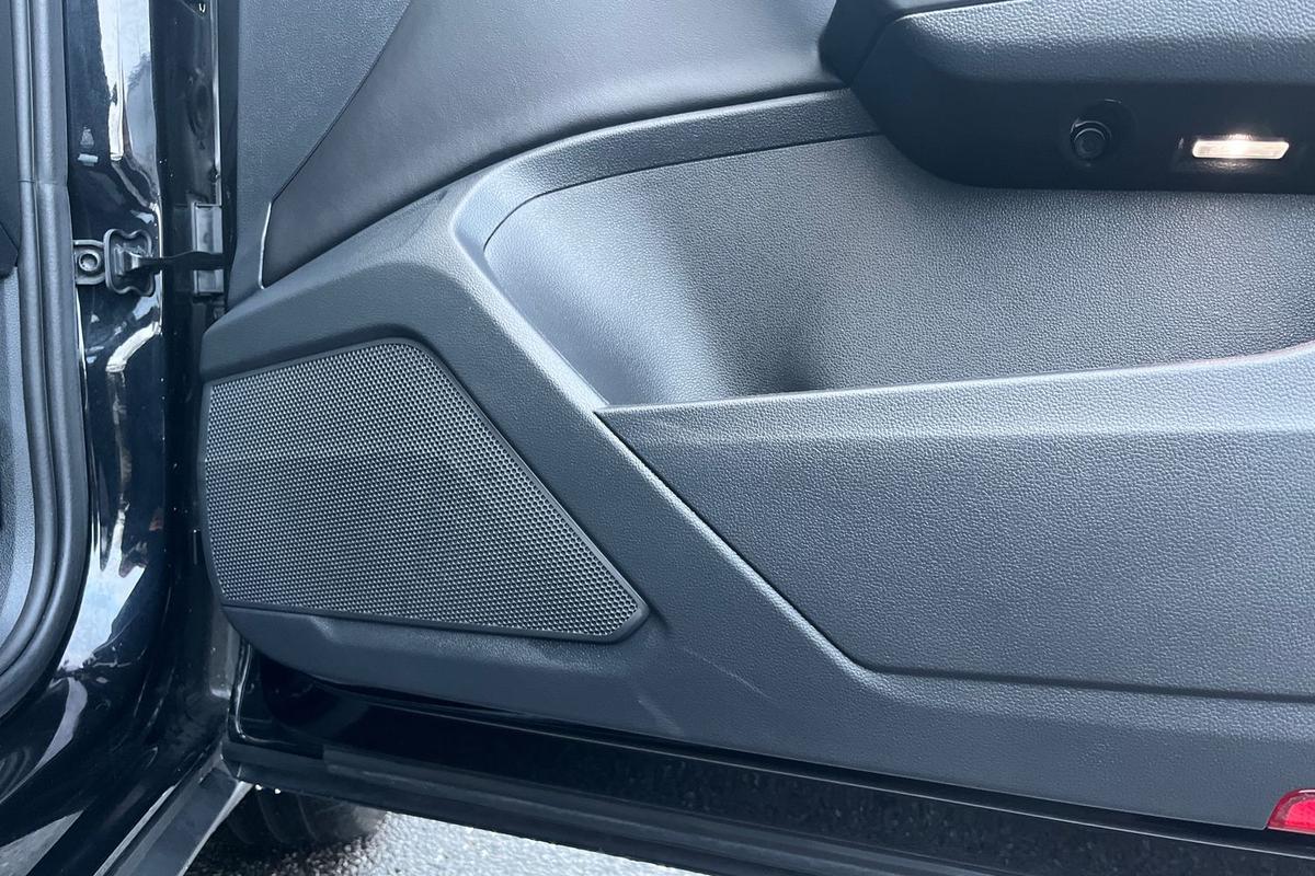 Used Volkswagen T-Roc 2023 for sale - 76675870: Photo 18