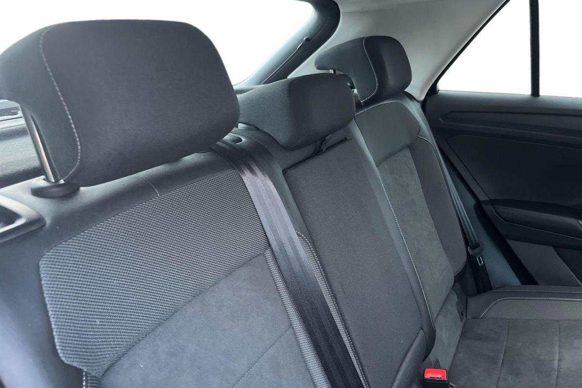 Used Volkswagen T-Roc 2023 for sale - 76675870: Photo 19