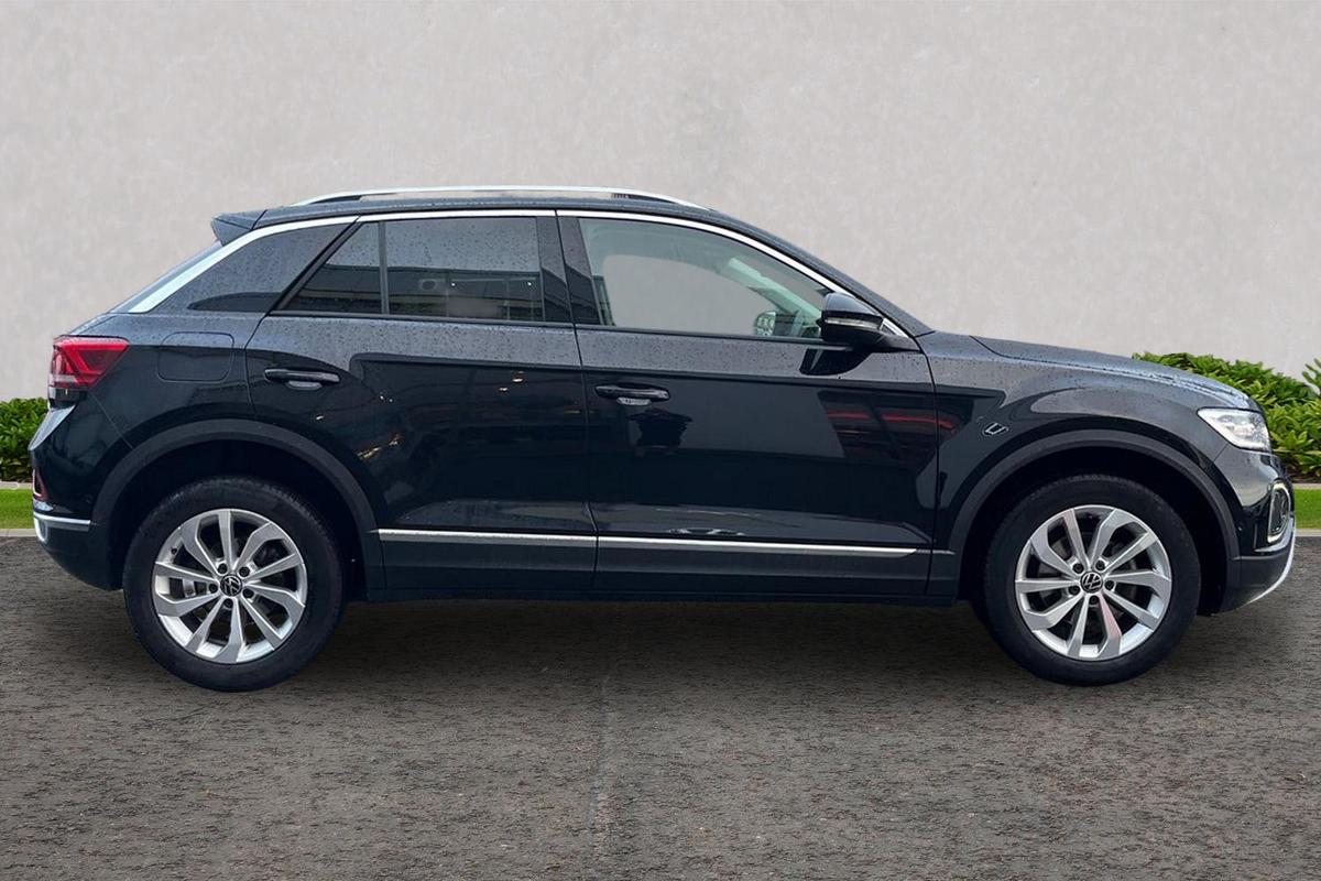 Used Volkswagen T-Roc 2023 for sale - 76675870: Photo 4