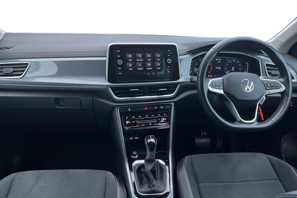 Used Volkswagen T-Roc 2023 for sale - 76675870: Photo 8