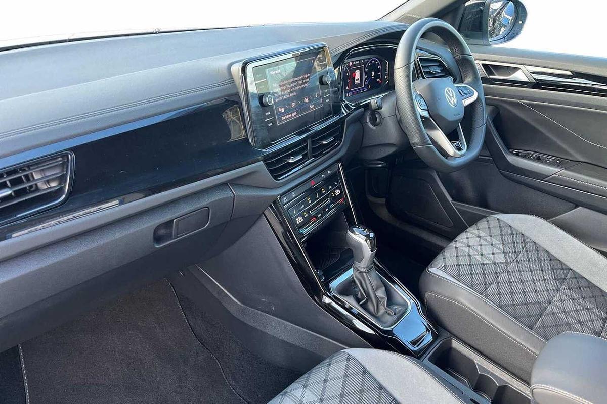 Used Volkswagen T-Roc 2025 for sale - 77542186: Photo 2