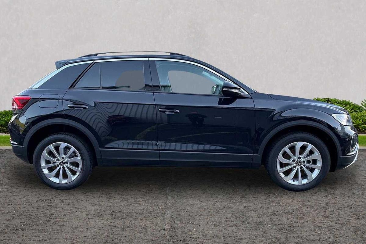 Used Volkswagen T-Roc 2025 for sale - 77542168: Photo 4