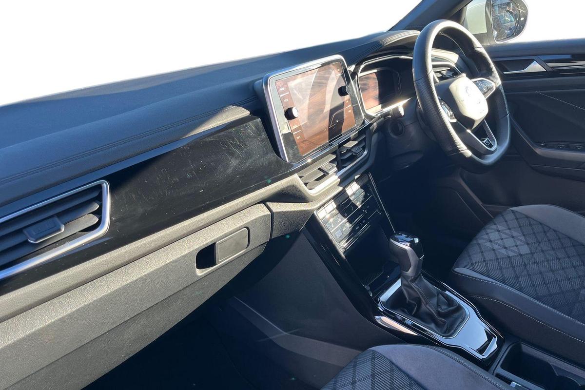 Used Volkswagen T-Roc 2022 for sale - 76675044: Photo 2