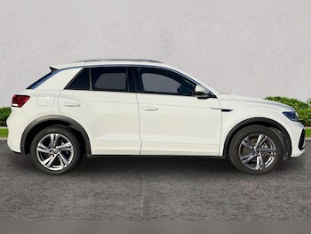 Used Volkswagen T-Roc 2022 for sale - 76675044: Photo