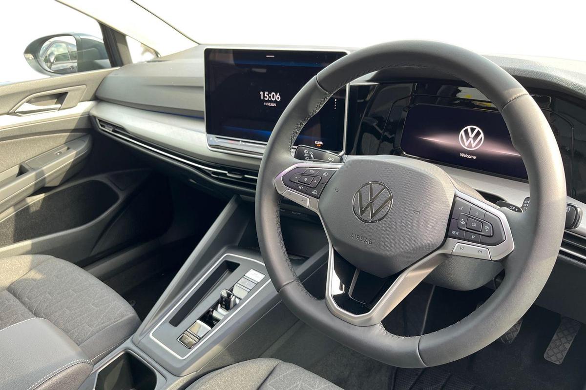 Used Volkswagen Golf 2025 for sale - 76678255: Photo 6