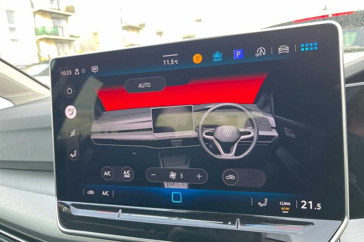 Used Volkswagen Golf 2024 for sale - 77542378: Photo 14