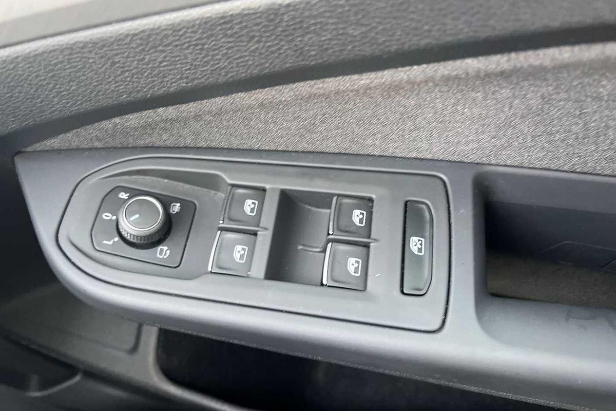 Used Volkswagen Golf 2024 for sale - 77542378: Photo 17