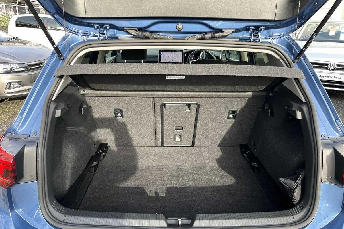 Used Volkswagen Golf 2024 for sale - 77542378: Photo 20