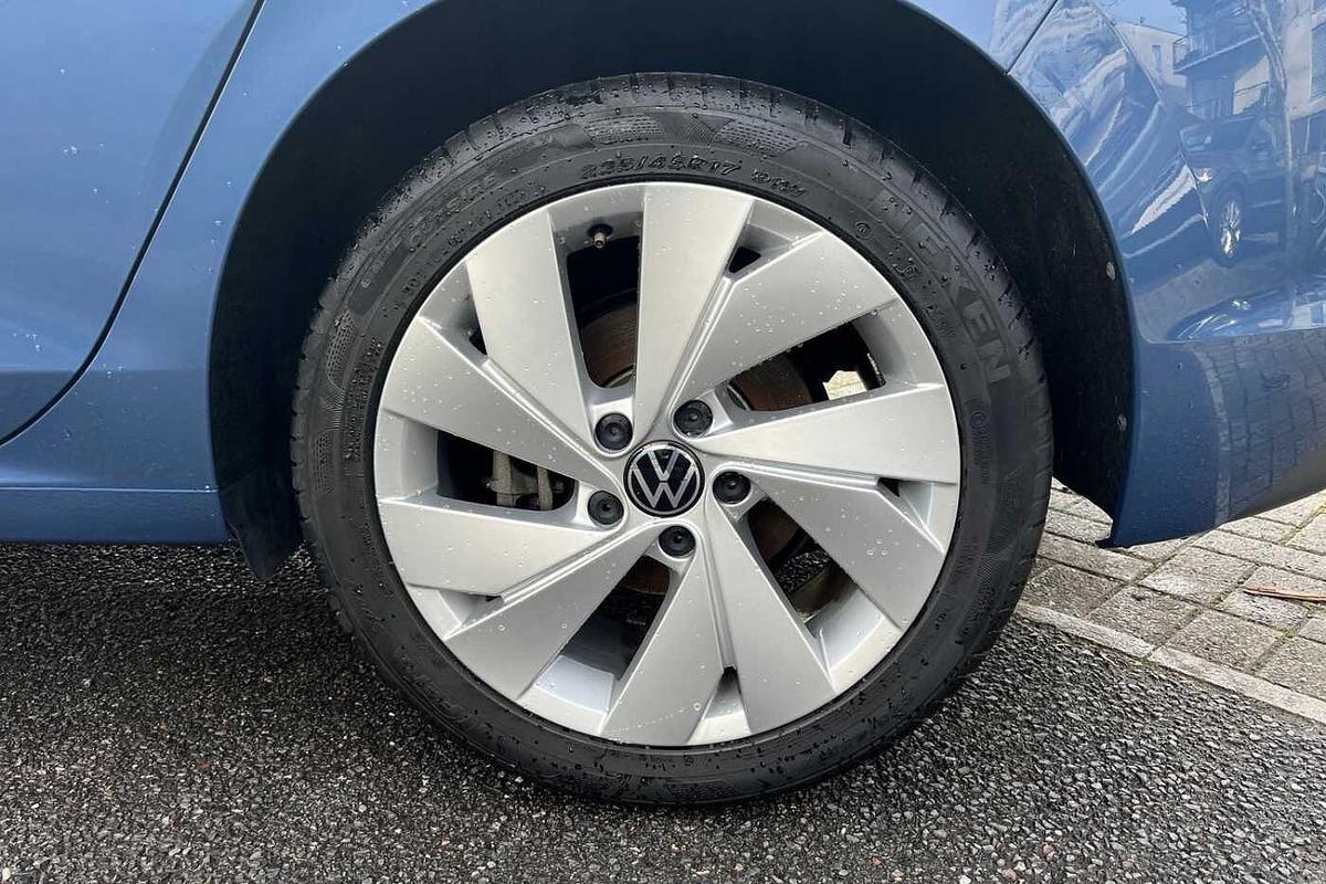 Used Volkswagen Golf 2024 for sale - 77542378: Photo 5