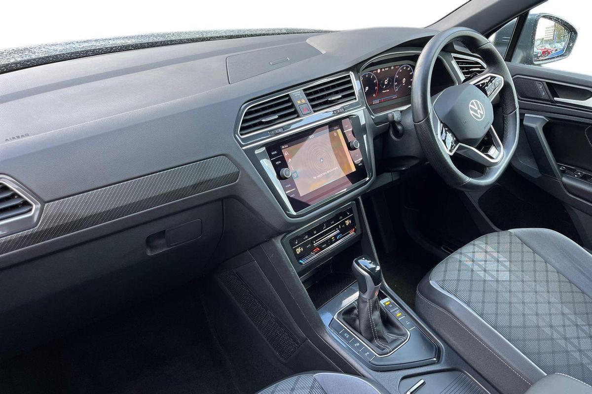 Used Volkswagen Tiguan 2023 for sale - 76676339: Photo 2