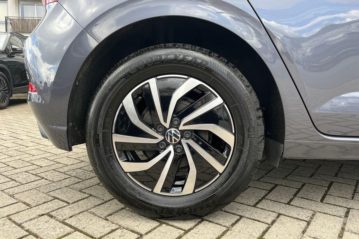 Used Volkswagen Polo 2023 for sale - 76675677: Photo 5