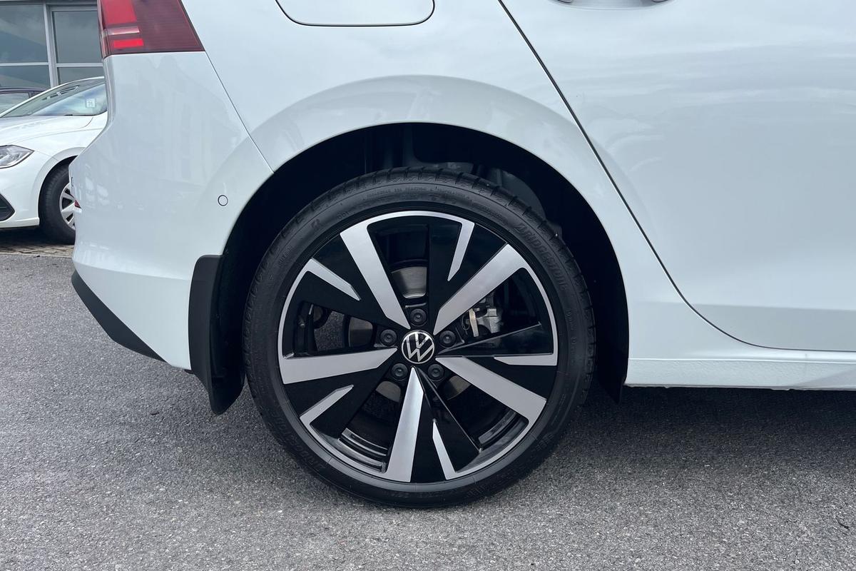 Used Volkswagen Golf 2025 for sale - 76679655: Photo 5
