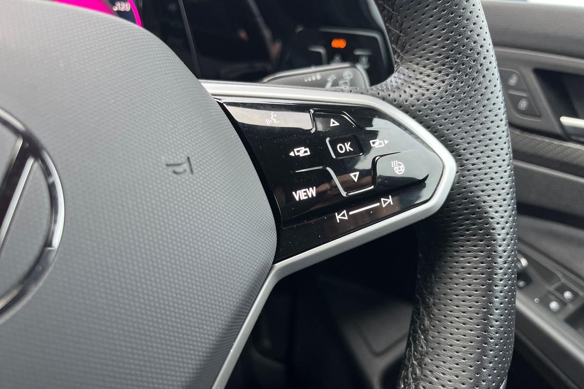 Used Volkswagen Golf 2024 for sale - 77542368: Photo 21