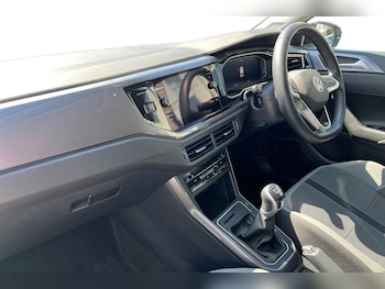 Used Volkswagen Polo 2023 for sale - 76675810: Photo