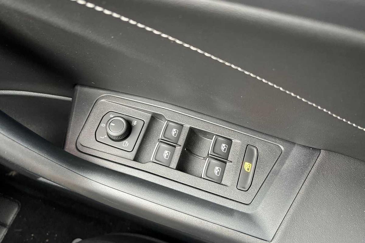 Used Volkswagen T-Roc 2025 for sale - 77542174: Photo 17