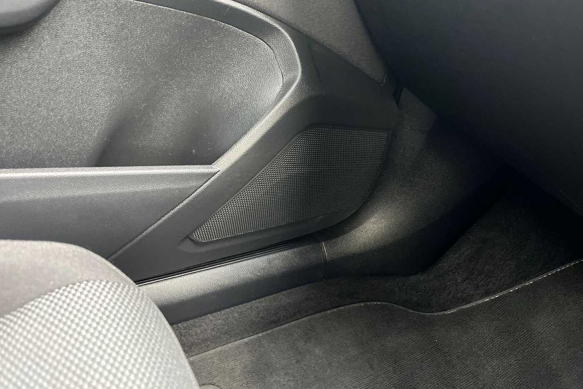 Used Volkswagen T-Roc 2024 for sale - 77542317: Photo 18