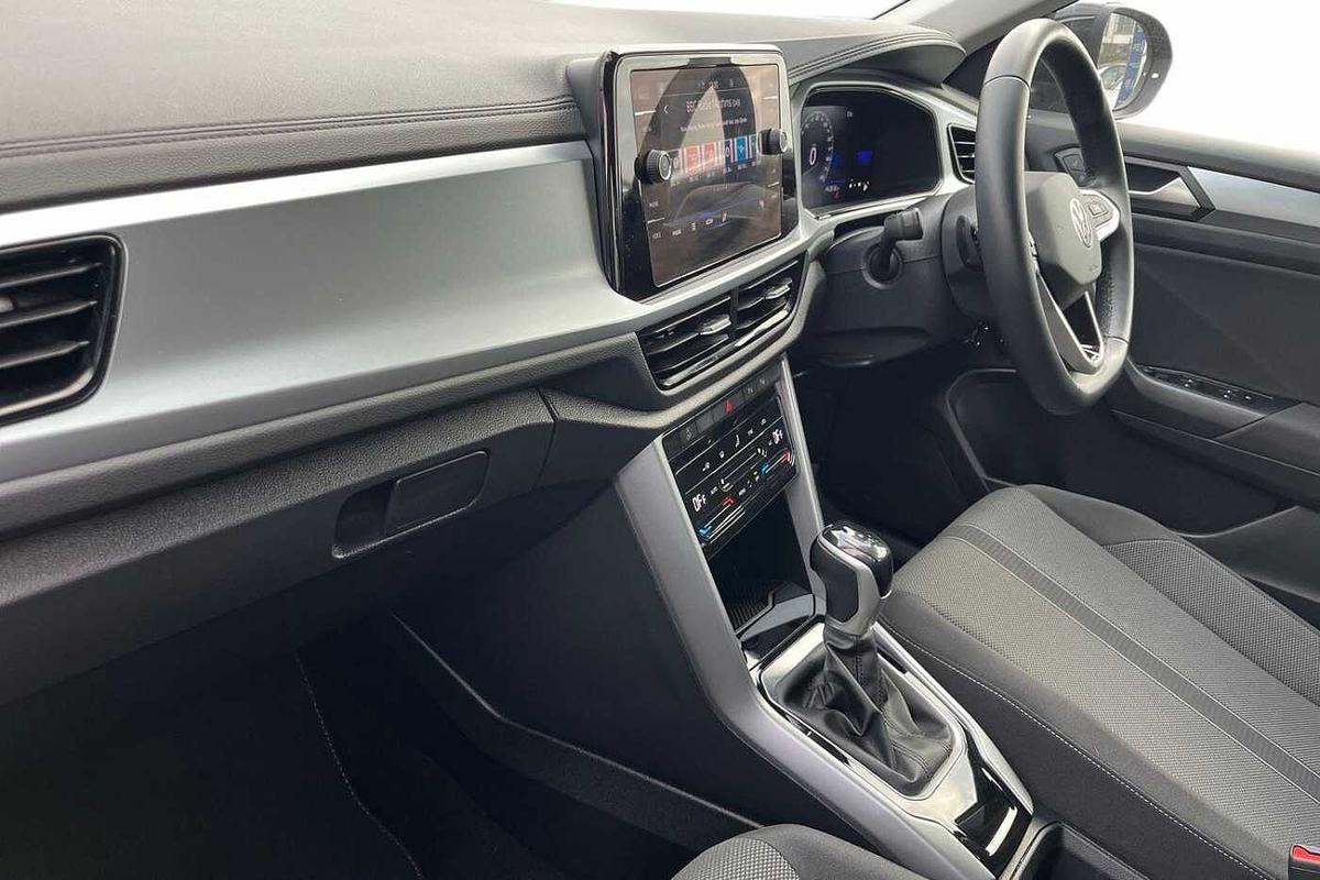 Used Volkswagen T-Roc 2024 for sale - 77542317: Photo 2