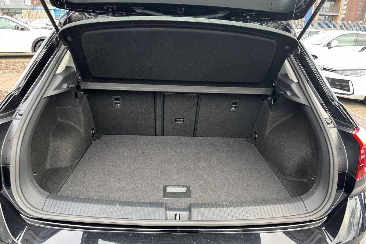 Used Volkswagen T-Roc 2024 for sale - 77542317: Photo 20