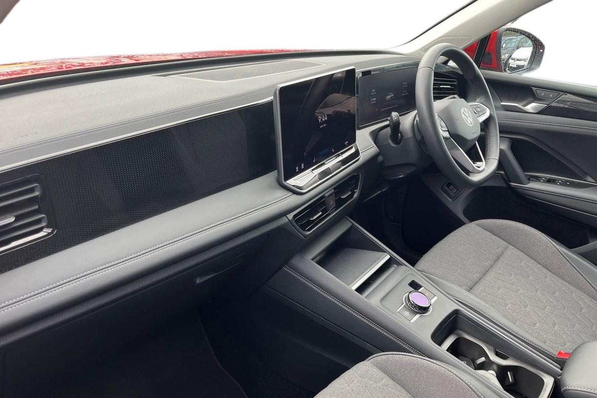 Used Volkswagen Tiguan 2024 for sale - 76677561: Photo 2