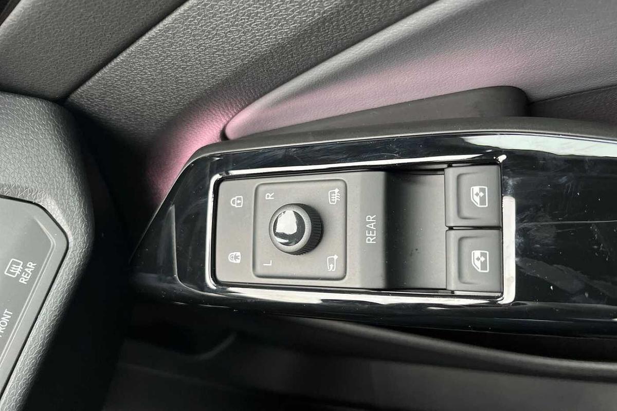 Used Volkswagen ID.4 2025 for sale - 77542281: Photo 17