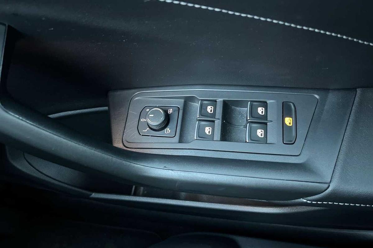 Used Volkswagen T-Roc 2022 for sale - 77542292: Photo 17