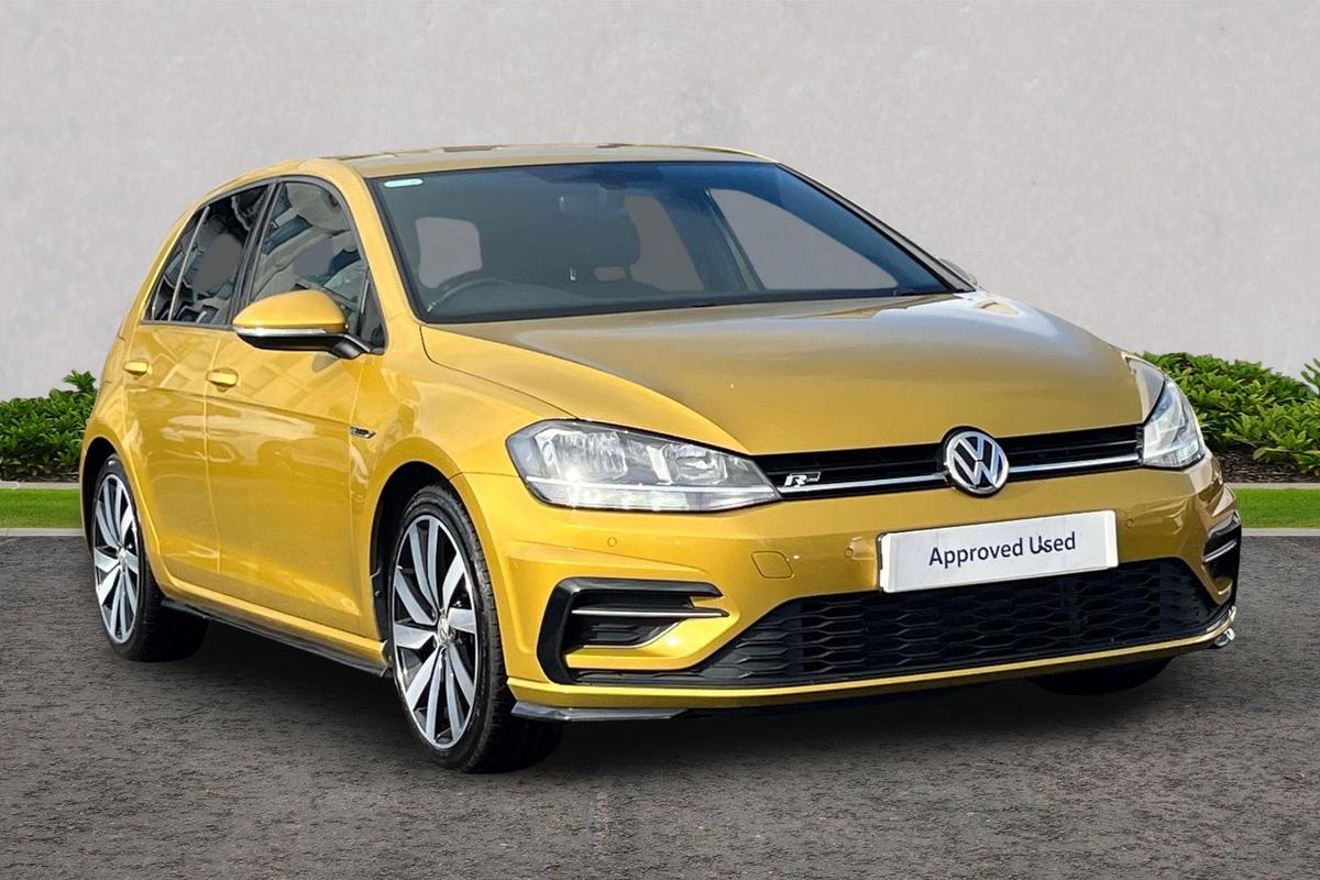 Used Volkswagen Golf 2017 for sale - 76673376: Photo 1