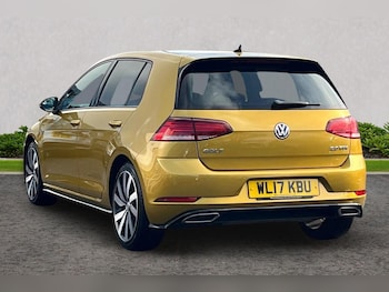 Used Volkswagen Golf 2017 for sale - 76673376: Photo