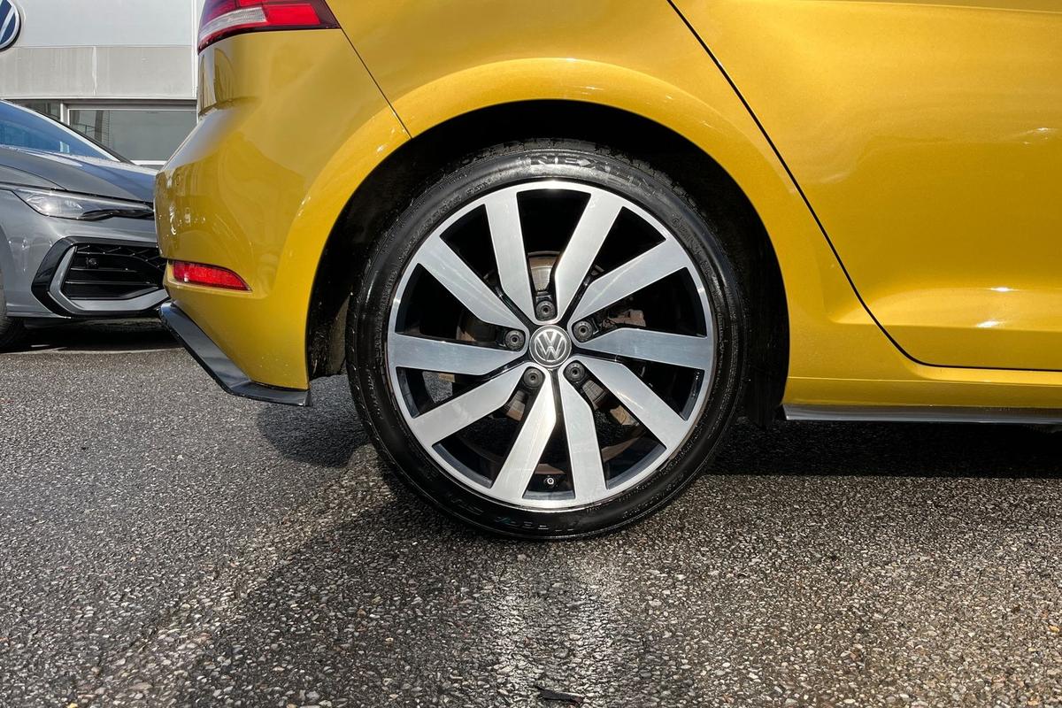 Used Volkswagen Golf 2017 for sale - 76673376: Photo 5