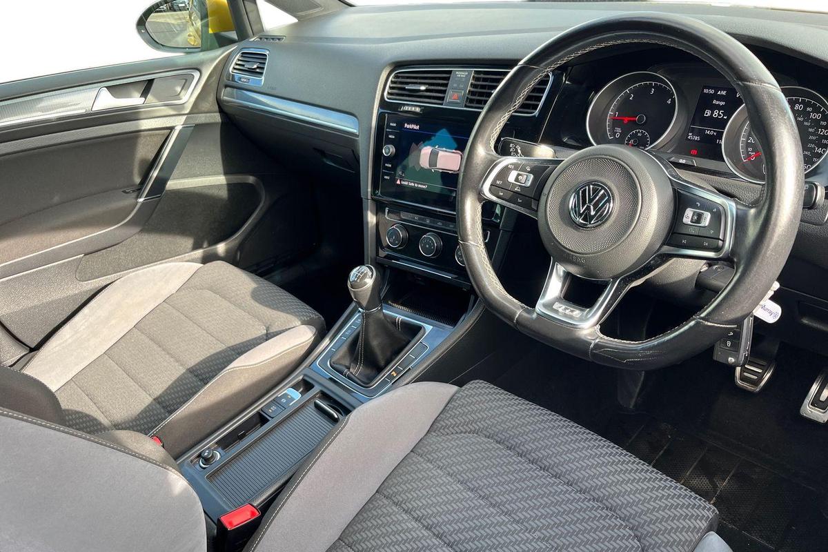 Used Volkswagen Golf 2017 for sale - 76673376: Photo 6