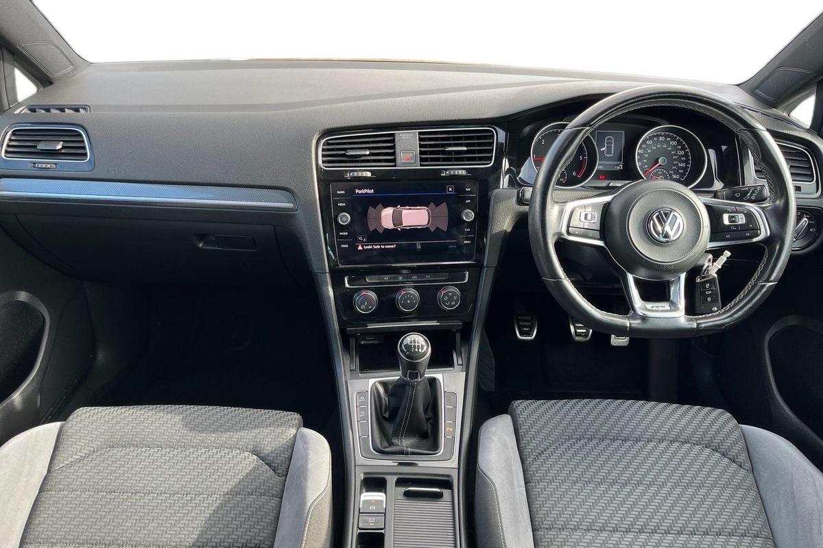 Used Volkswagen Golf 2017 for sale - 76673376: Photo 8