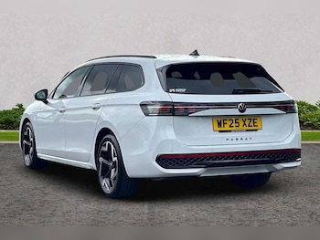 Used Volkswagen Passat 2025 for sale - 77542331: Photo