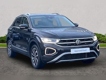 Used Volkswagen T-Roc 2022 for sale - 76674700: Photo