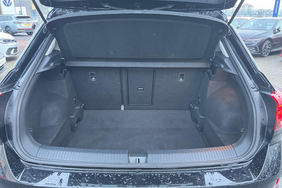 Used Volkswagen T-Roc 2022 for sale - 76674700: Photo 20