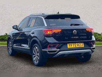 Used Volkswagen T-Roc 2022 for sale - 76674700: Photo
