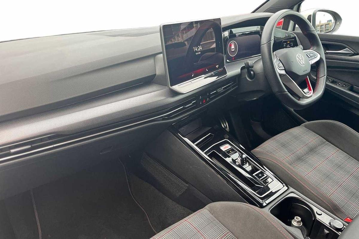 Used Volkswagen Golf 2025 for sale - 77542190: Photo 2