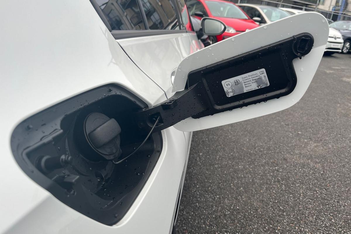 Used Volkswagen Golf 2025 for sale - 77542190: Photo 24