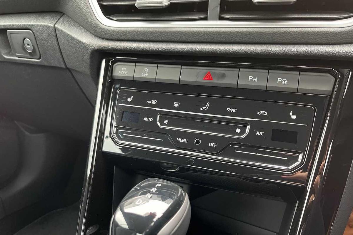 Used Volkswagen T-Roc 2025 for sale - 77542216: Photo 14