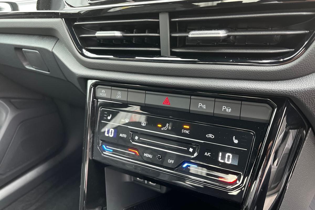 Used Volkswagen T-Roc 2025 for sale - 77542335: Photo 14