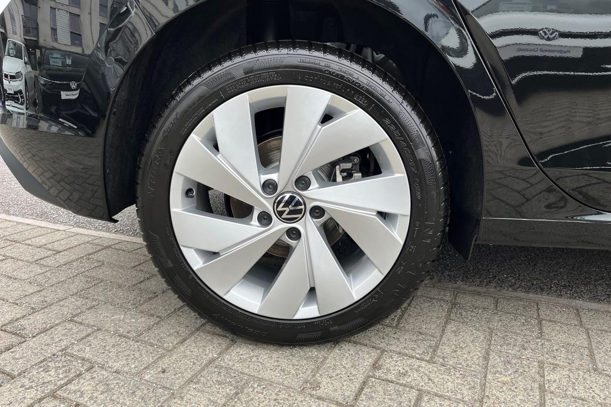 Used Volkswagen Golf 2025 for sale - 76678035: Photo 5