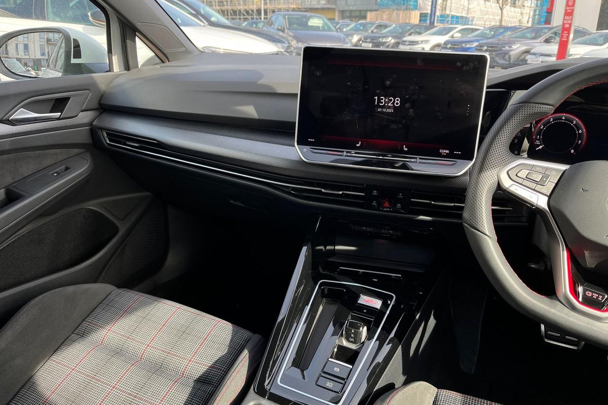 Used Volkswagen Golf 2025 for sale - 76679724: Photo 10