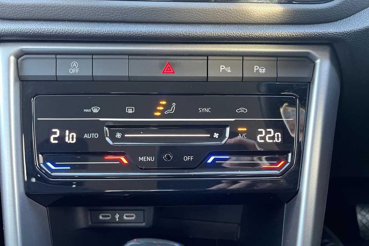 Used Volkswagen T-Roc 2024 for sale - 77542321: Photo 14