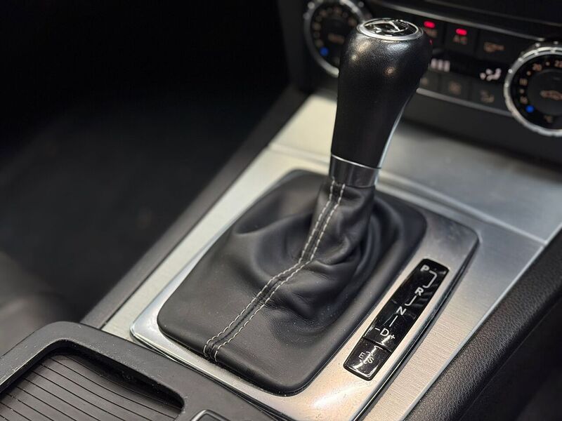 Used Mercedes-Benz C Class 2014 for sale - 77452677: Photo 11