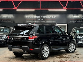 Used Land Rover Range Rover Sport 2017 for sale - 79222324: Photo