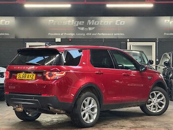 Used Land Rover Discovery Sport 2018 for sale - 76417984: Photo