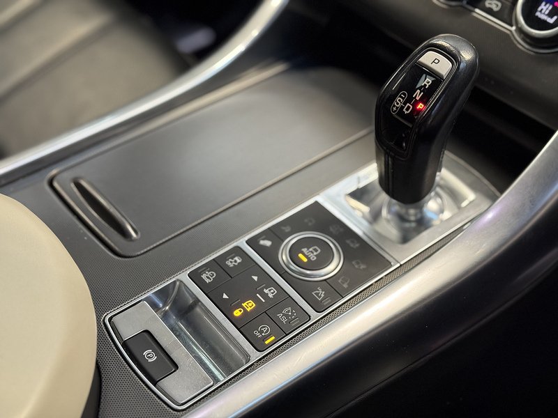 Used Land Rover Range Rover Sport 2016 for sale - 76287988: Photo 11