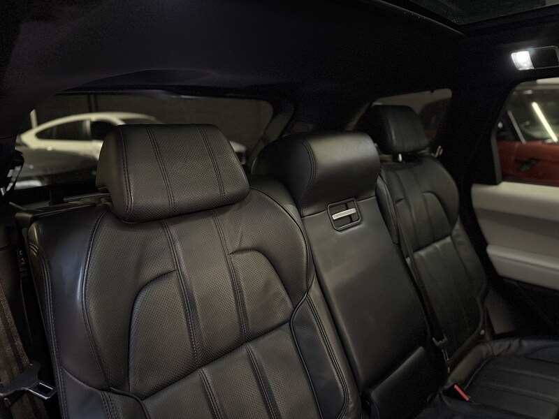 Used Land Rover Range Rover Sport 2016 for sale - 76287988: Photo 16