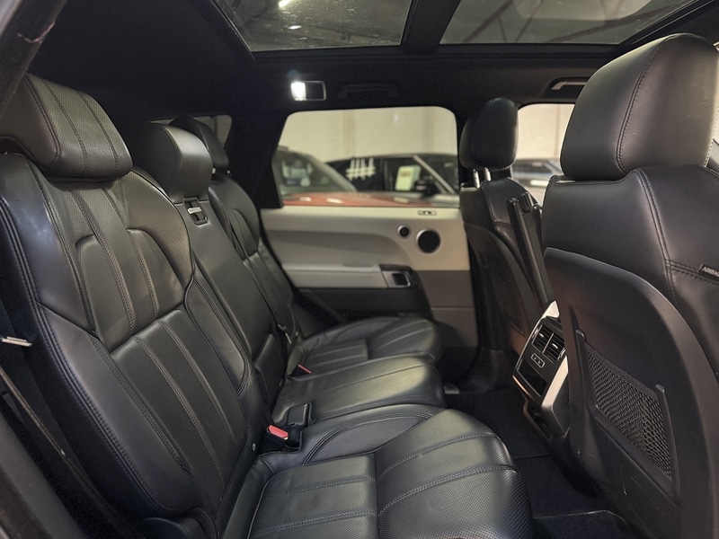 Used Land Rover Range Rover Sport 2016 for sale - 76287988: Photo 17