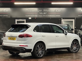Used Porsche Cayenne 2016 for sale - 76982547: Photo